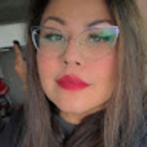 Meet your Posher, Mayra